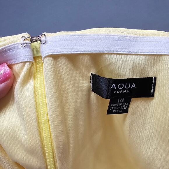 Aqua Formal Yellow Maxi Dress NEW $154 Stretch Off Shoulder Pleated Women 14 Zip - Picture 5 of 13